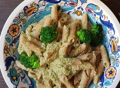 Penne con pesto di broccoli